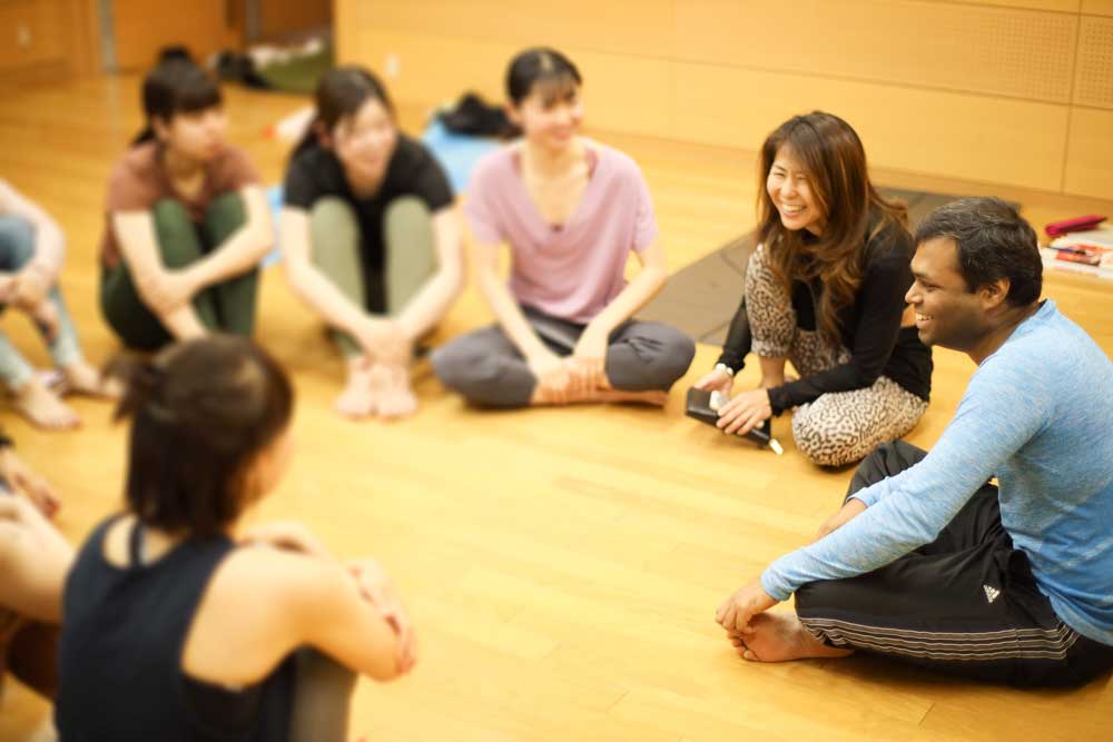 Prabhu Yoga(プラブヨガ)名古屋レッスン風景