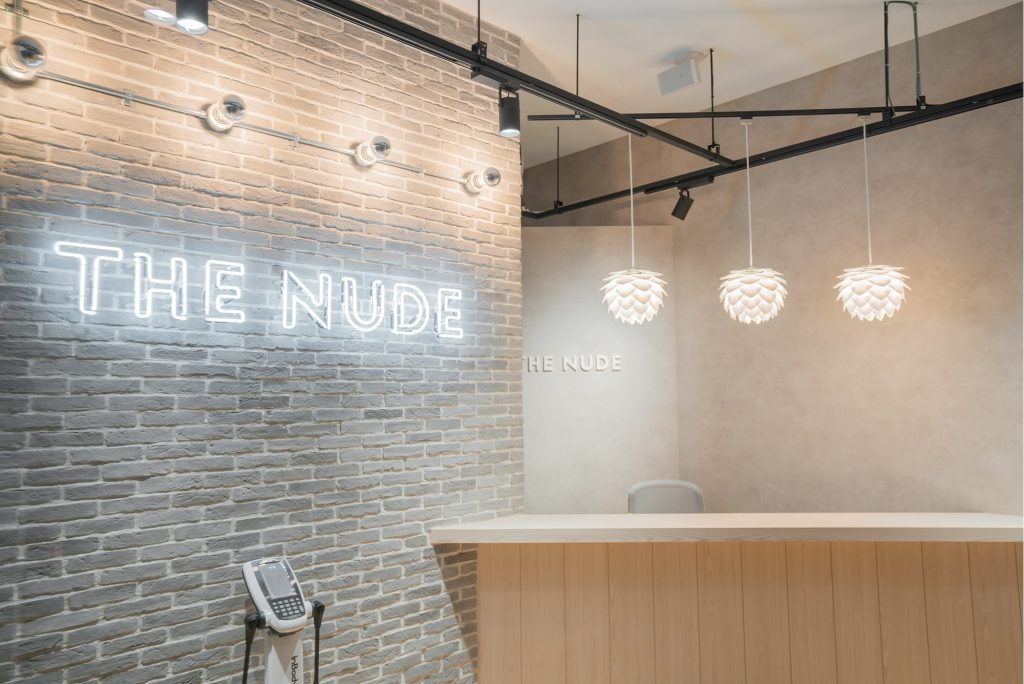 THE NUDE(ザ・ヌード)のトレーニングのエントランス