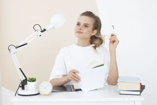 30代女性向け資格 おすすめ通信講座9選 仕事に活かせる人気資格や種類は Yoga Hack ヨガハック 自分らしいココロとカラダを作る