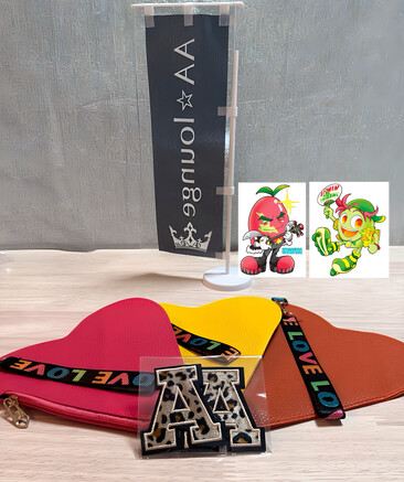 あっくん　グッズ a little secret | Bitfan Store