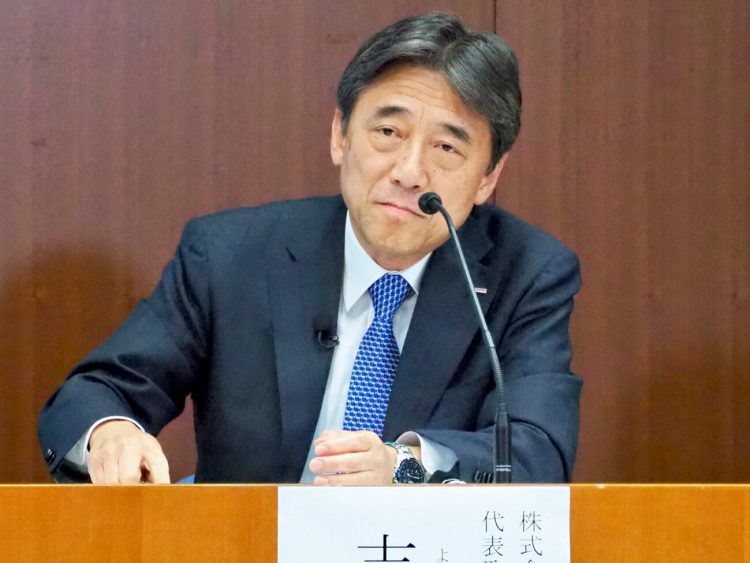 ドコモ、「2年縛り」見直しで無料解約月を3か月に延長。18年度中に