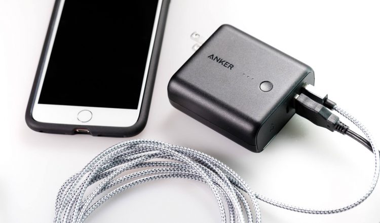 iphoneとモバイルバッテリー