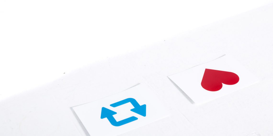 毎月のアプリ滞在時間、LINEやTwitter、Instagramはそれぞれどのくらい?