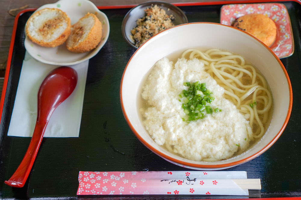 「ゆし豆腐そばセット」(680円)