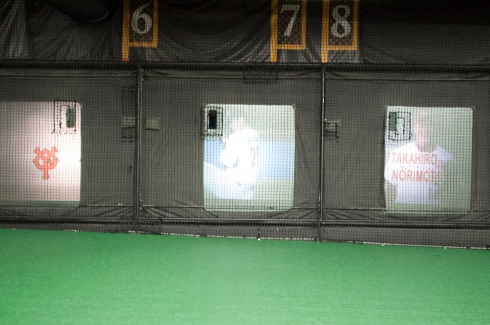 ヤクルトスワローズの小川投手と、楽天イーグルスの則本投手