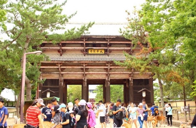 東大寺・南大門
