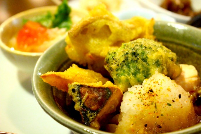 蒸し鶏と野菜天