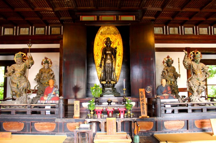 弥勒三尊像(重要文化財)