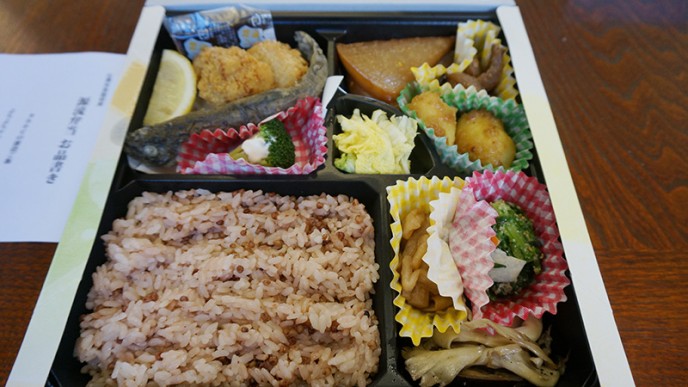 源流弁当は小菅村の特産品がたっぷり!