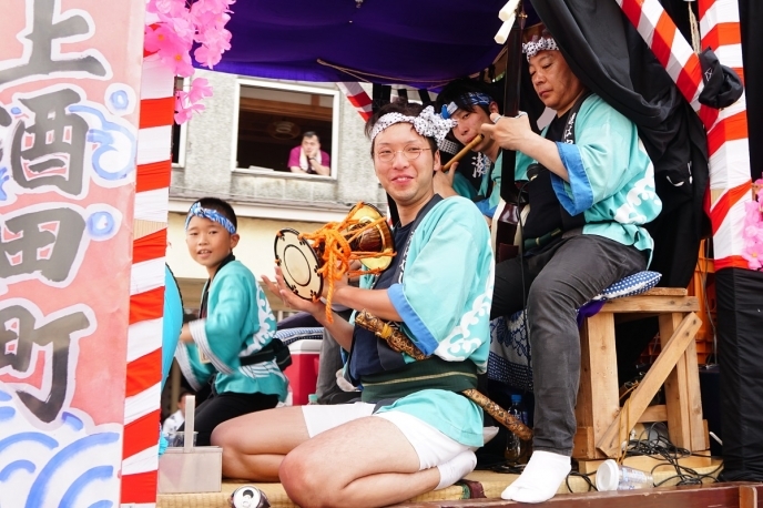 演奏中にも関わらず目線をくれた大輝さん。心強い助っ人!