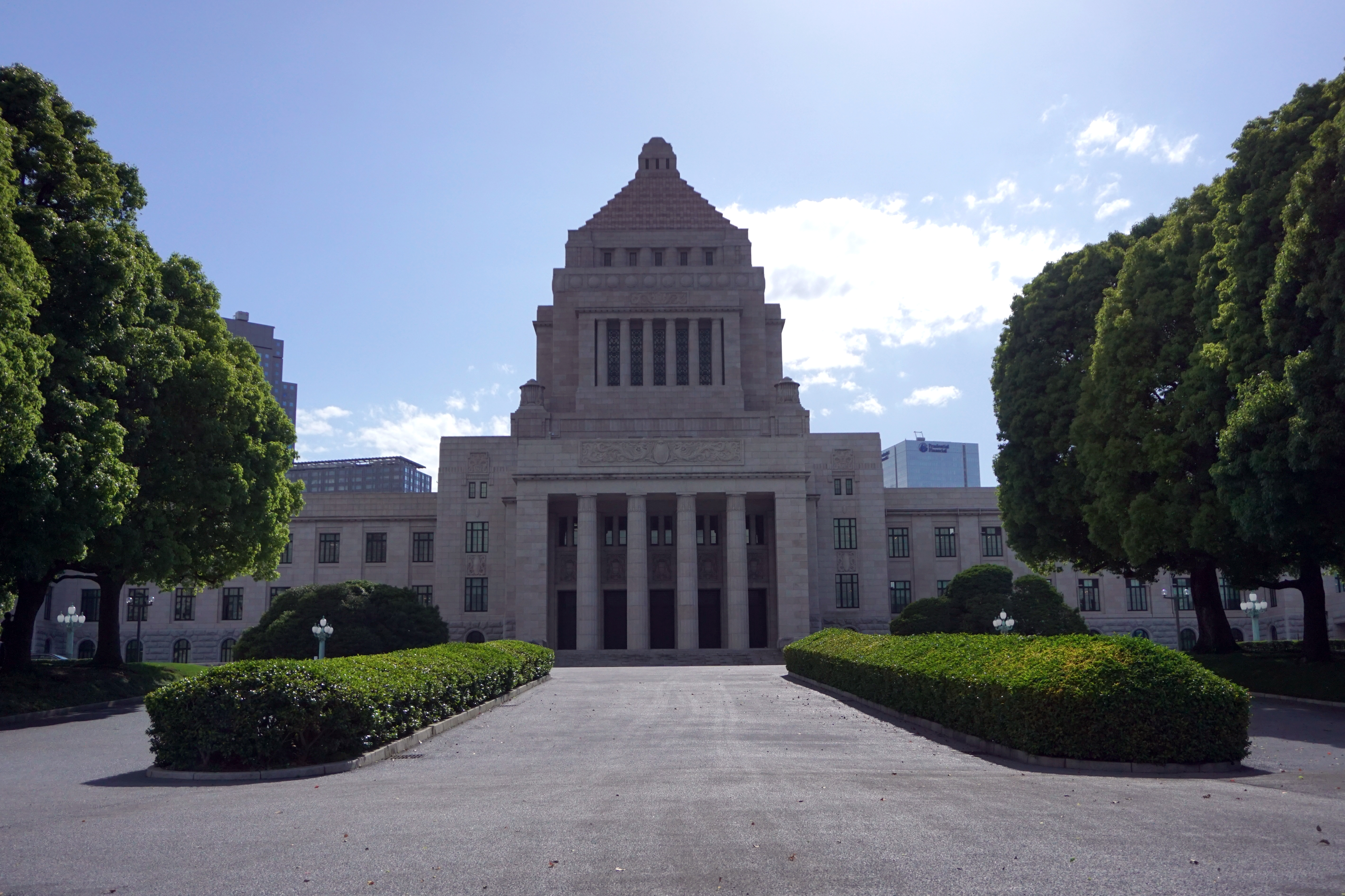 社員一人の司法書士法人の設立可能に？