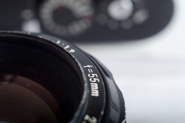 カメラのレンズにカビ カビ取りの方法や修理料金 カビの影響を解説 Boatマガジン 家電からwebサイトまで 今の商品を 知る メディア