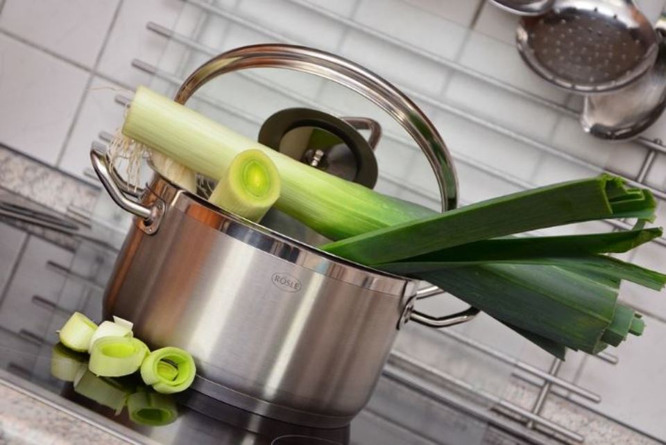 圧力鍋の焦げ付きの落とし方 焦げる原因も徹底解説 Boatマガジン 家電からwebサイトまで 今の商品を 知る メディア