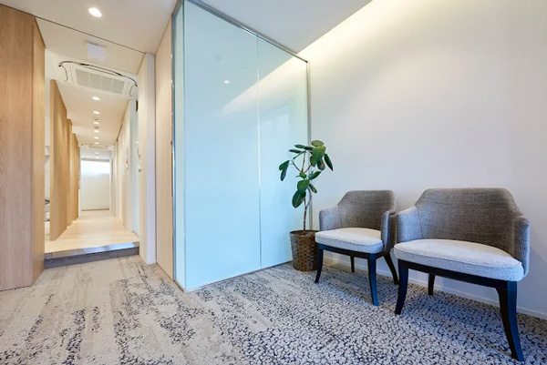 医療法人社団秀歯会なんば歯科クリニックの歯科衛生士求人その他画像2