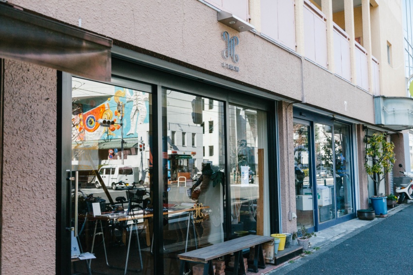H TOKYO三宿本店でインタビューさせていただきました。