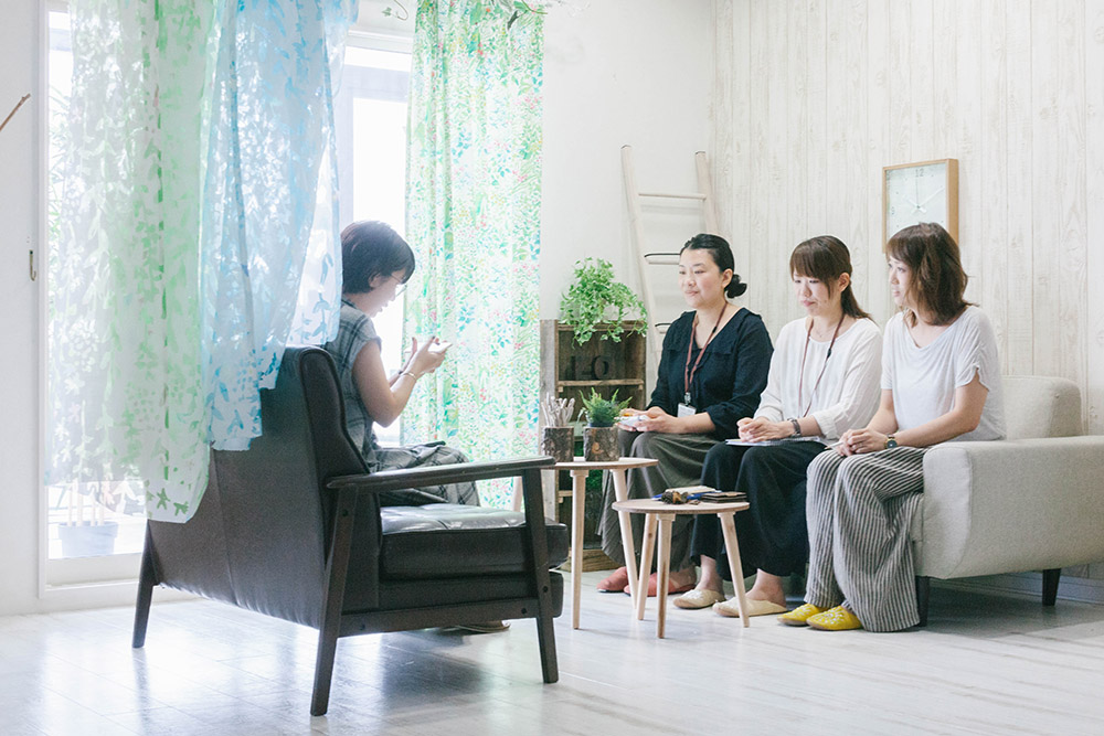 自由にコーディネートする楽しみを届けたい! 日本のカーテンのイメージをがらりと変える「びっくりカーテン」の挑戦
