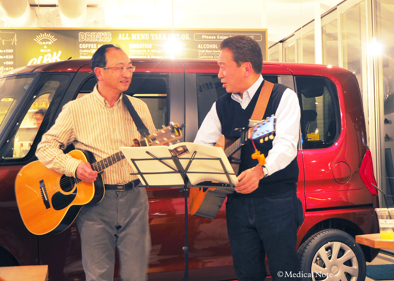 ヒデ2のライブの様子