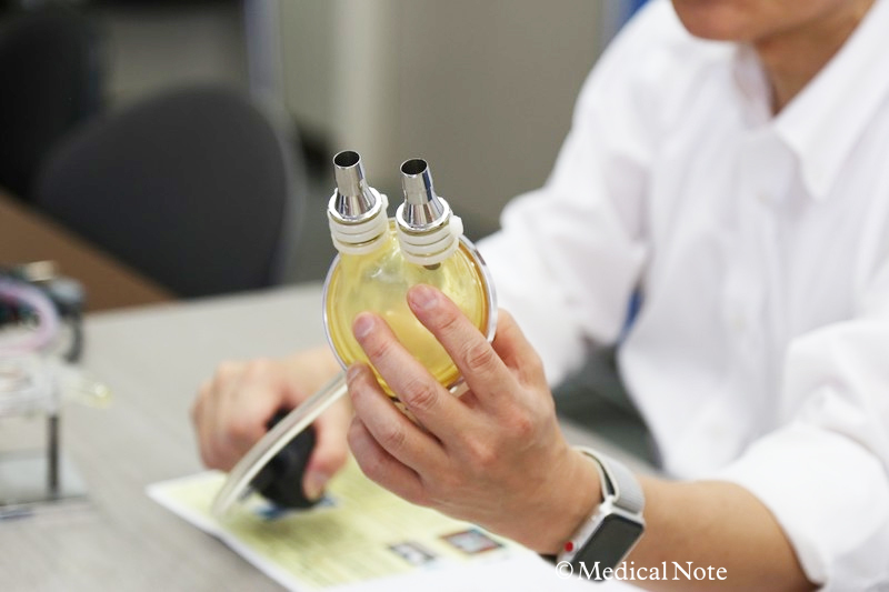 写真：拍動流型血液ポンプ