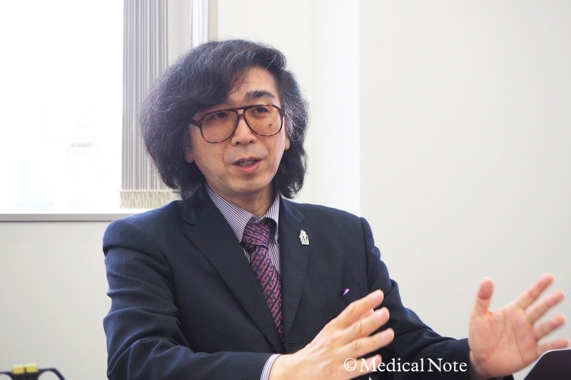 取材写真　ロボットスーツHAL