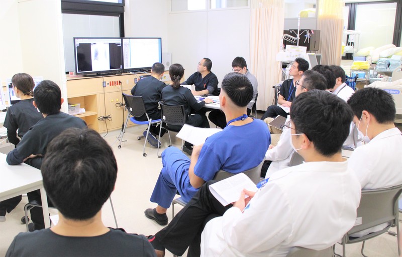 ICUカンファレンスの様子