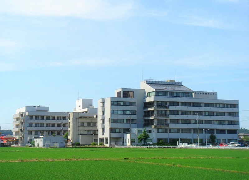 地方独立行政法人さんむ医療センター　病院外観