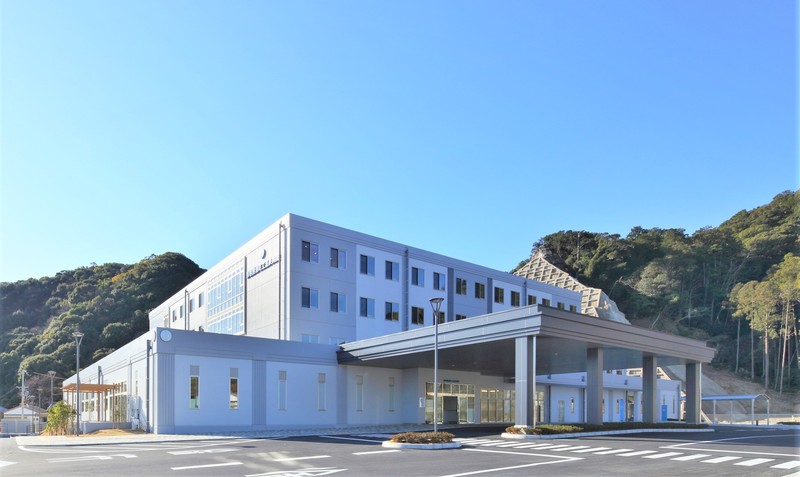 那智勝浦町立温泉病院　外観