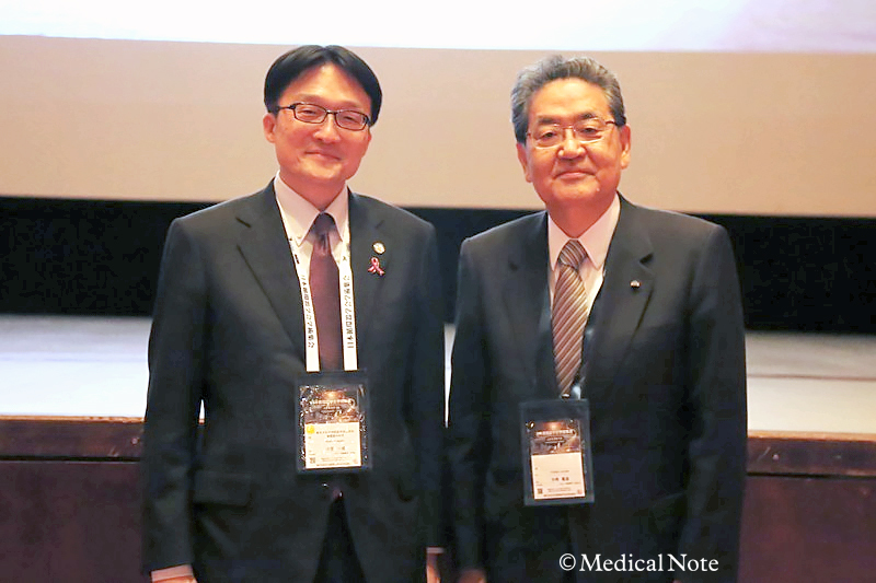 恩師である矢﨑 義雄先生とともに