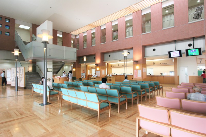 山口県済生会下関総合病院 内観