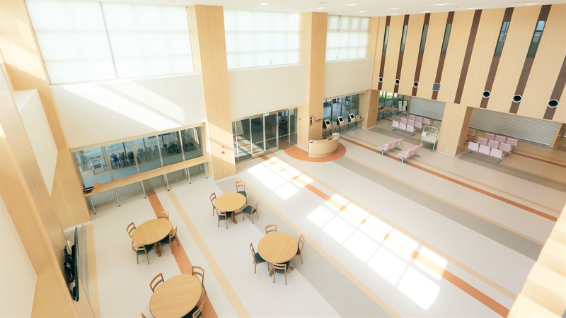 ：久美愛厚生病院 中央待合ホール