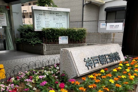 患者さんを向かい入れる病院玄関