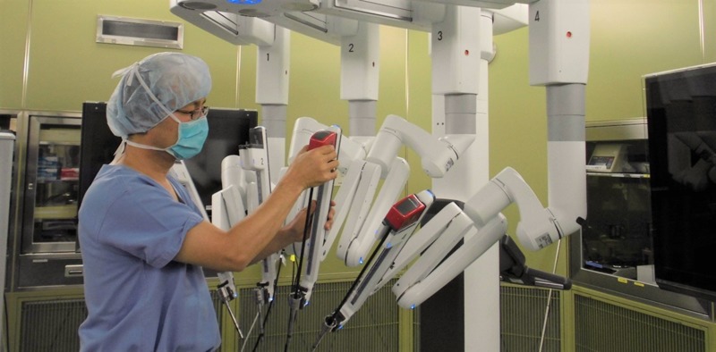 内視鏡手術支援ロボット“ダヴィンチ”