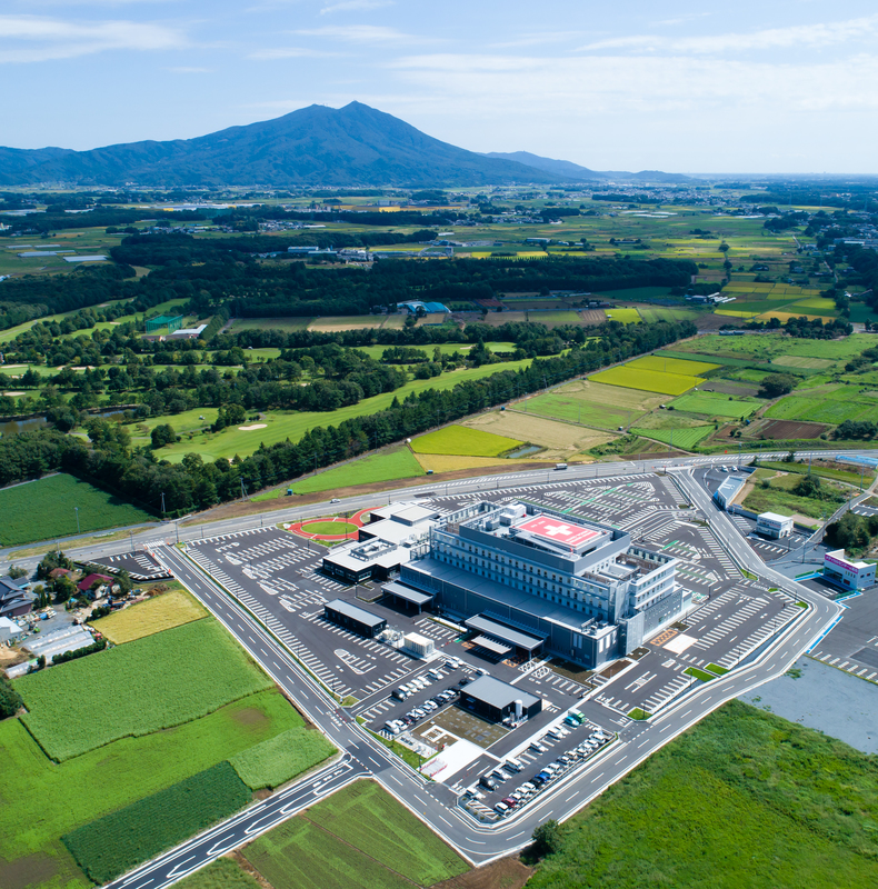 緑の多い場所に立地する茨城県西部メディカルセンター