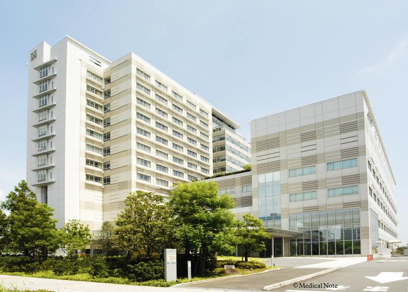 病院の外観写真
