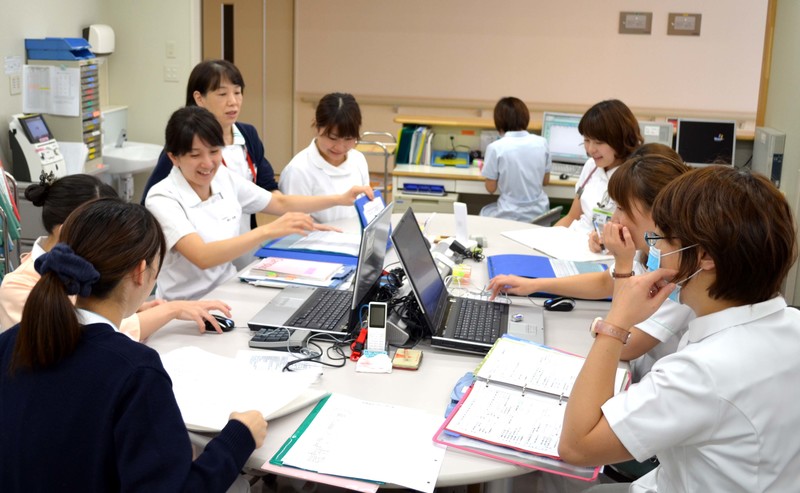 カンファレンス