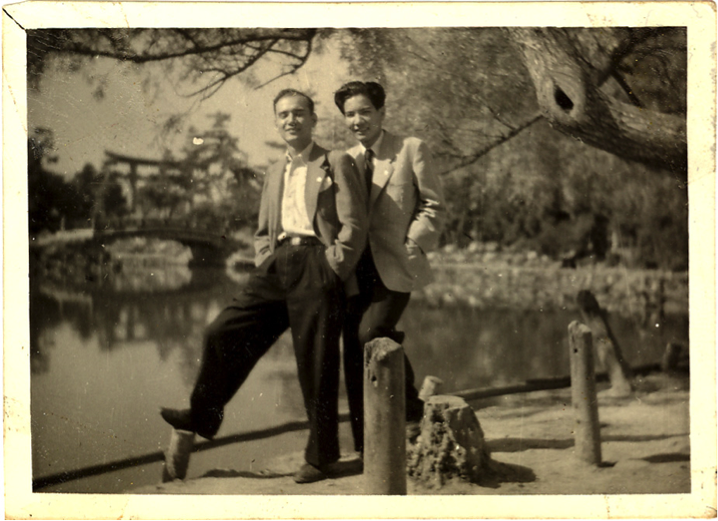 東京大学医学部学生時代のご友人と高久史麿先生のお写真