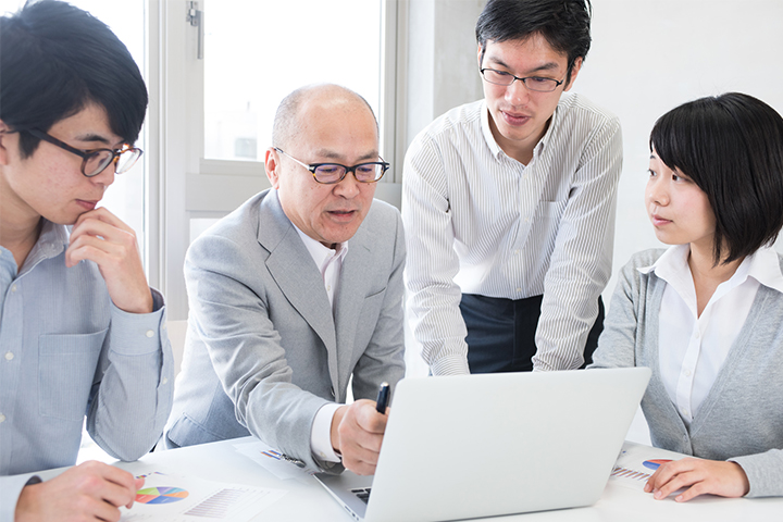集団で決定することがミーティングの成功を生むのか 集団極性化 の危険性 ビジネス心理学 Career Index マガジン