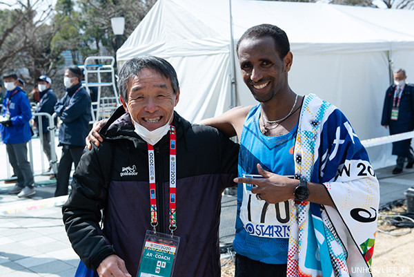 ゴールするヨナス選手