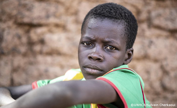 ブルキナファソ国内避難民のハミドゥ（14歳）