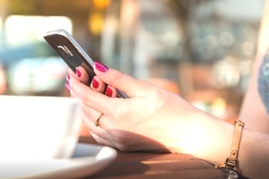動画コンテナの使い方 安全性と動画ダウンロードの違法性は スマホアプリやiphone Androidスマホなどの各種デバイスの使い方 最新情報を紹介するメディアです 動画コンテナの使い方 安全性と動画ダウンロードの違法性は スマホアプリやiphone Androidスマホなどの各種デバイスの使い方 最新情報を紹介するメディアです