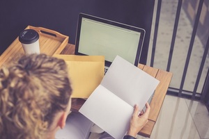 お身体に気をつけて の正しい使い方は 敬語表現や類語を解説 カードローン審査相談所