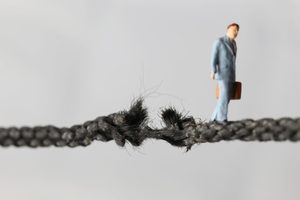 リスクヘッジの意味と使い方を例文紹介 ビジネスでの具体的な方法も カードローン審査相談所