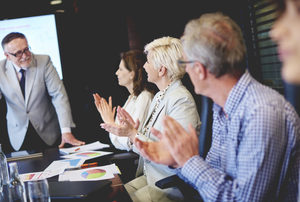 脱帽 の正しい意味とは 目上の人への使い方と言い換え表現を紹介 カードローン審査相談所