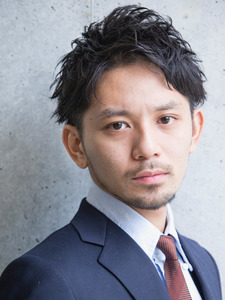 40代メンズのビジネスでの髪型おすすめ35選 人気のヘアスタイルを紹介 カードローン審査相談所