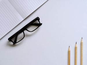 そこはかとなく の意味や由来とは 正しい使い方や類義語 対義語を紹介 カードローン審査相談所