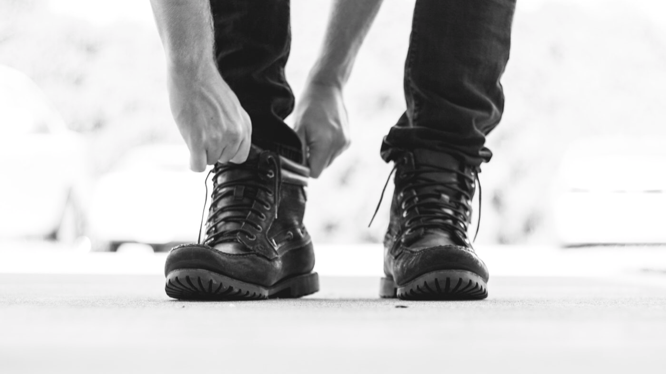 メンズブーツのおすすめ人気ブランドを紹介 お洒落コーデも紹介 カードローン審査相談所