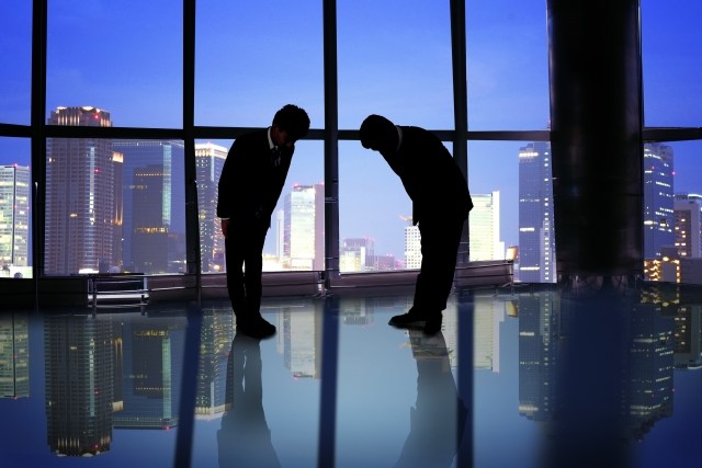 すみませんでした の意味や正しい敬語の使い方 すいません との違いは カードローン審査相談所