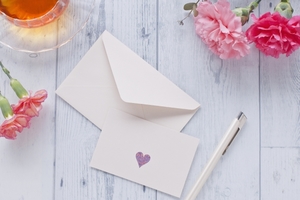 折り紙カーネーションの折り方 立体タイプも簡単に出来るの 女性のライフスタイルに関する情報メディア