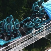 エキスポランド 風神雷神 事故 首がジェットコースターに 現在は 写真 女性のライフスタイルに関する情報メディア