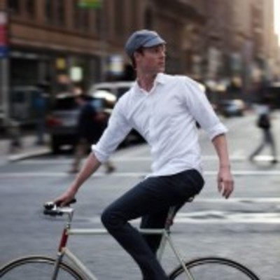 メンズ 白シャツ おすすめシャツ おしゃれなコーデと着こなし13選 女性のライフスタイルに関する情報メディア