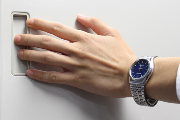 手フェチ写真集 血管が浮き出る男性の腕 奇麗な指の女性の手など 女性のライフスタイルに関する情報メディア